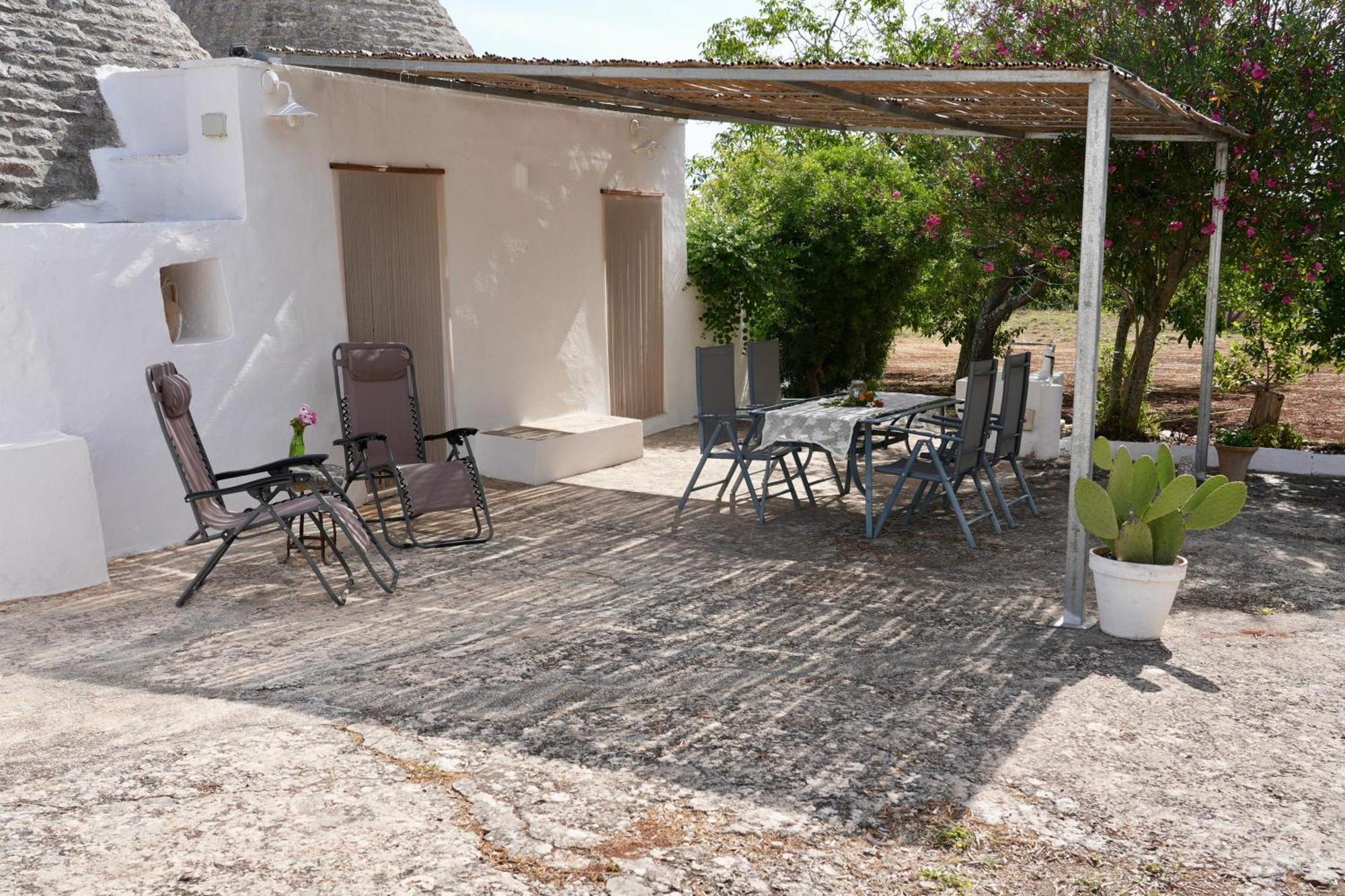 Trullo Canopo Ceglie Messapica Exterior foto